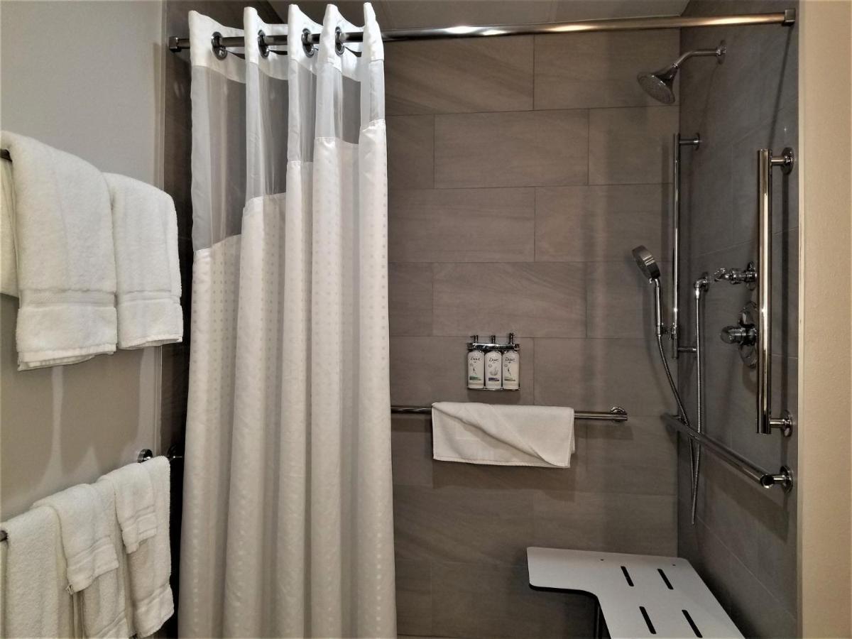 Holiday Inn Express Apex - Raleigh By Ihg Экстерьер фото