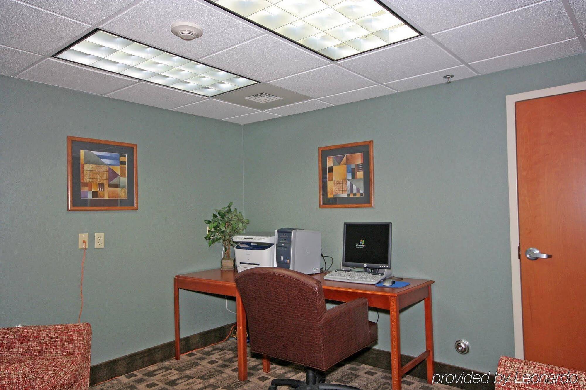 Holiday Inn Express Apex - Raleigh By Ihg Экстерьер фото